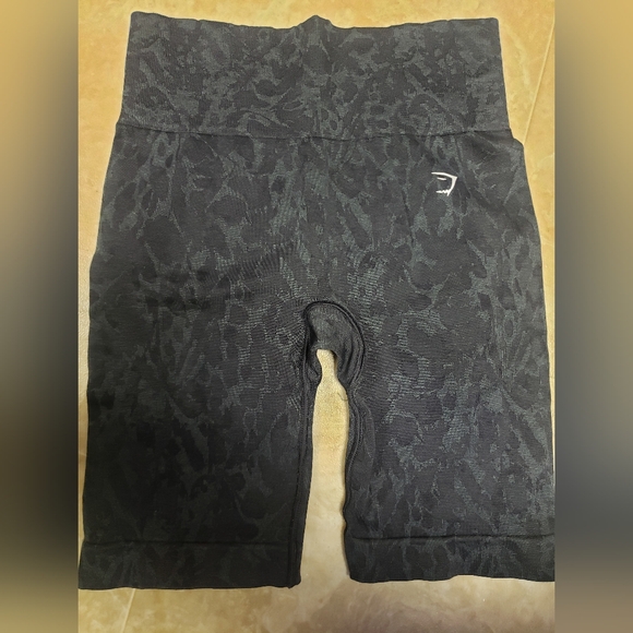 2/$20 Gymshark Seamless Biker Short Small - Picture 3 of 3